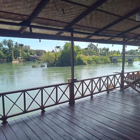 Friendship Guest House Ban Dondét Екстериор снимка