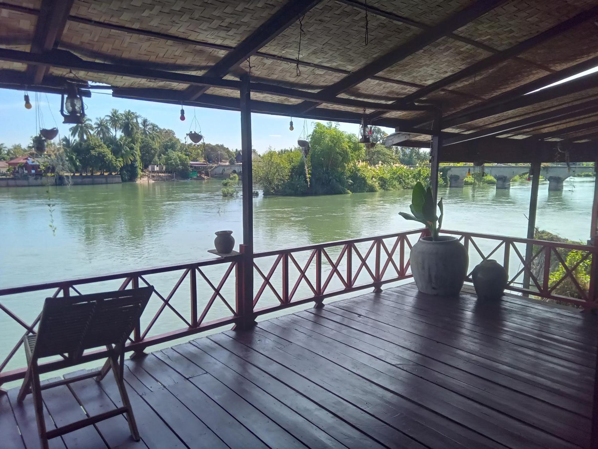 Friendship Guest House Ban Dondét Екстериор снимка