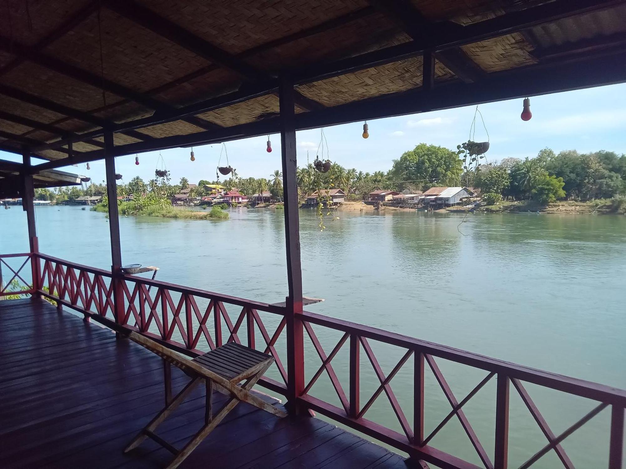 Friendship Guest House Ban Dondét Екстериор снимка