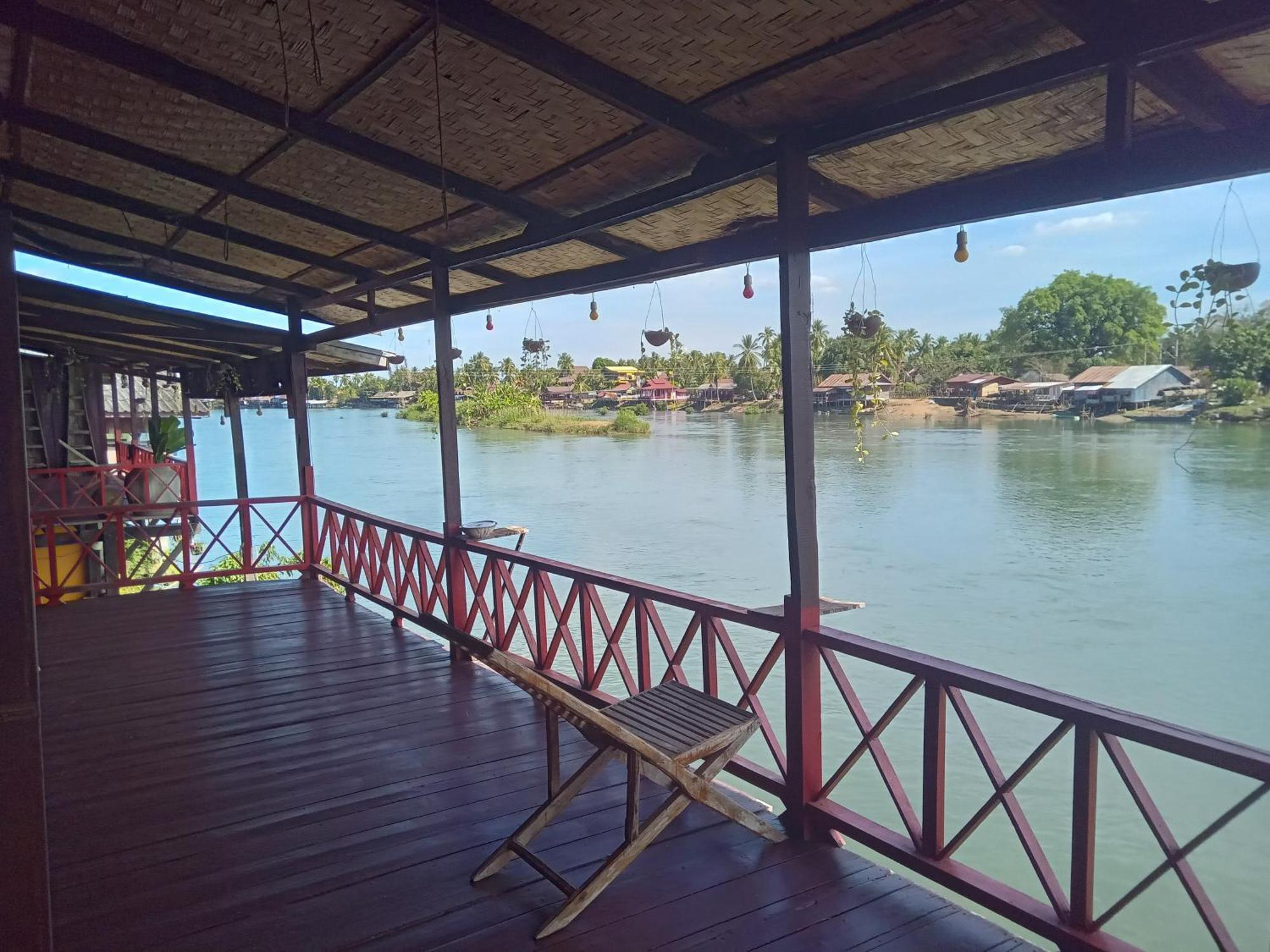 Friendship Guest House Ban Dondét Екстериор снимка